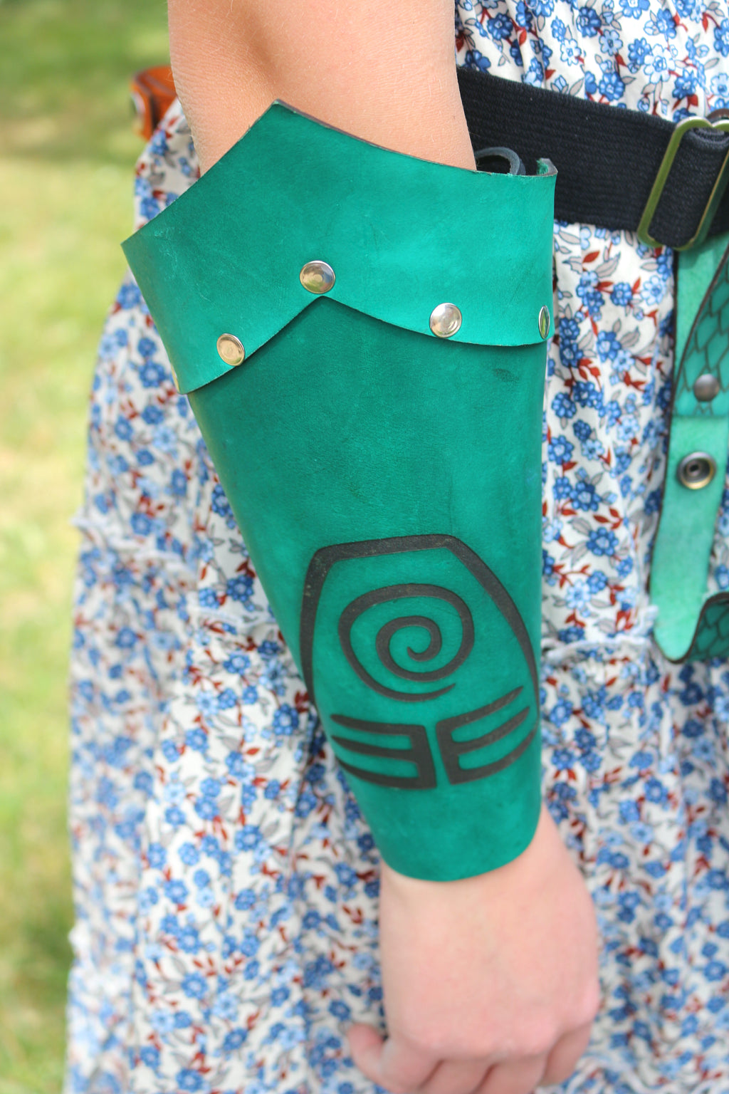 Fandom Bracers